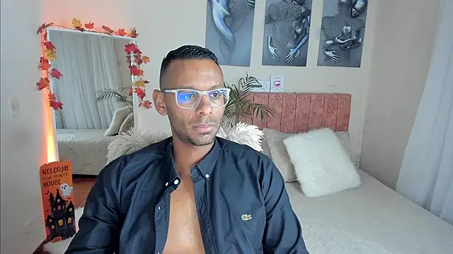 Snapshot of KingEdward_ chatting on 10/26/25, 10:15 KingEdward online show from 10/26/25, 10:15