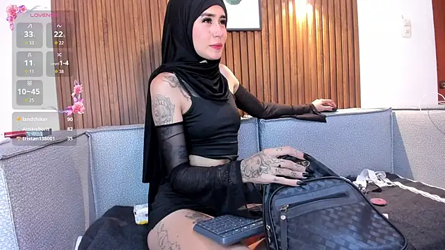 Snapshot of seraphine_arabic chatting on 09/18/25, 05:49 seraphine arabic online show from 09/18/25, 05:49