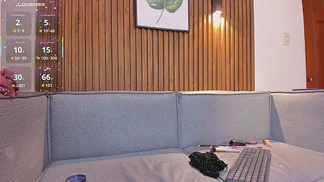 Snapshot of seraphine_arabic chatting on 11/06/25, 06:23 seraphine arabic online show from 11/06/25, 06:23