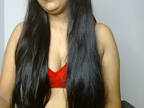 Snapshot of priya_022 chatting on 09/25/25, 03:07 priya 022 online show from 09/25/25, 03:07