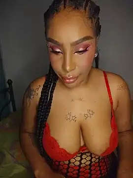Queen Amara online show from 05/31/26, 04:18