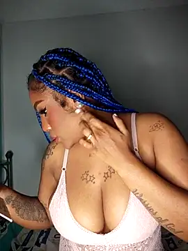 Queen Amara online show from 03/22/26, 03:54