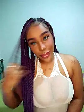 Snapshot of Queen_Amara chatting on 11/29/25, 04:01 Queen Amara online show from 11/29/25, 04:01