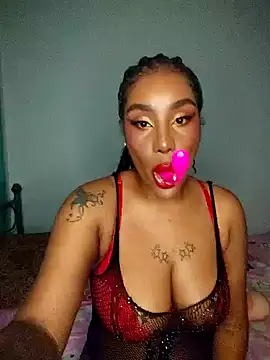 Snapshot of Queen_Amara chatting on 11/15/25, 02:59 Queen Amara online show from 11/15/25, 02:59