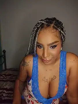 Snapshot of Queen_Amara chatting on 06/15/26, 04:34 Queen Amara online show from 06/15/26, 04:34