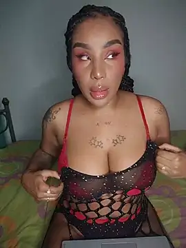 Snapshot of Queen_Amara chatting on 07/08/26, 04:35 Queen Amara online show from 07/08/26, 04:35