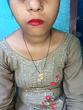 Komal-Rajput online show from 11/11/25, 10:21