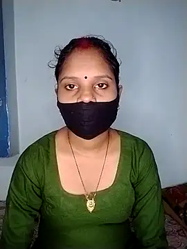 Snapshot of Komal-Rajput chatting on 10/31/25, 06:10 Komal-Rajput online show from 10/31/25, 06:10