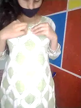 Komal-Rajput online show from 11/07/25, 08:41