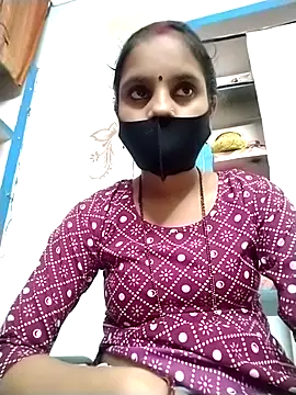 Snapshot of Komal-Rajput chatting on 09/11/25, 07:25 Komal-Rajput online show from 09/11/25, 07:25