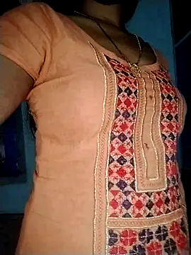 Komal-Rajput online show from 11/04/25, 07:23