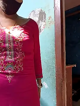 Komal-Rajput online show from 11/14/25, 07:34