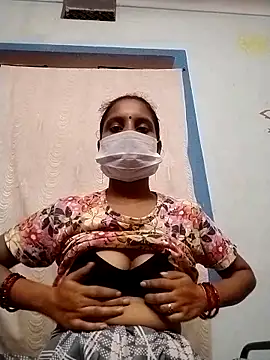 Snapshot of Komal-Rajput chatting on 09/10/25, 06:07 Komal-Rajput online show from 09/10/25, 06:07