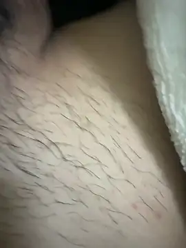 Snapshot of hieutran777 chatting on 10/21/25, 02:16 hieutran777 online show from 10/21/25, 02:16