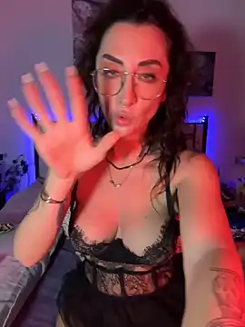 nikkaanderic online show from 04/16/26, 07:36