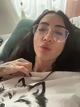 Snapshot of nikkaanderic chatting on 01/14/26, 11:14 nikkaanderic online show from 01/14/26, 11:14