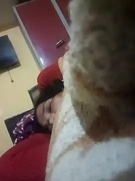 Hot-kal93 online show from 12/17/25, 09:42