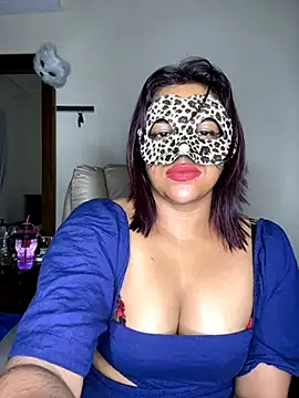 SLNatasha online show from 11/13/25, 01:42