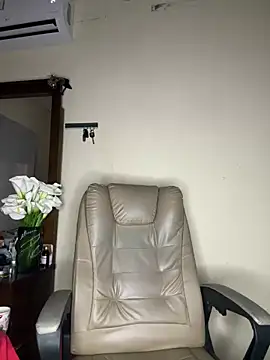 SLNatasha online show from 11/04/25, 11:36