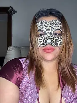 SLNatasha online show from 10/27/25, 01:34