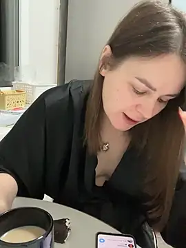 Risky-Flower online show from 10/24/25, 05:23