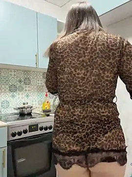 Risky-Flower online show from 12/22/25, 06:30