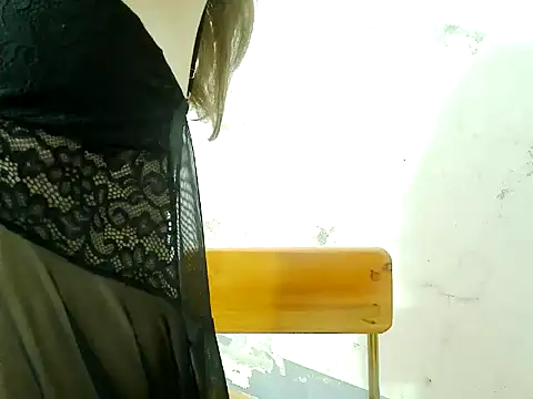 SuhyoCii online show from 04/12/26, 09:01