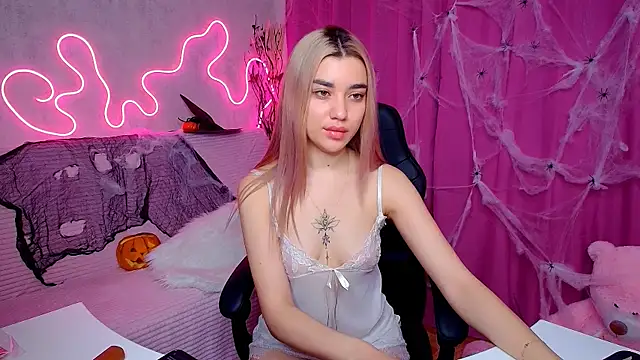 MaryamXSX online show from 10/26/25, 12:55