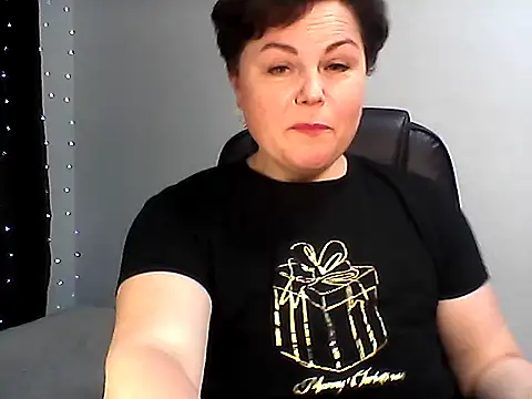 Snapshot of EllaLove2277 chatting on 01/05/26, 06:33 EllaLove2277 online show from 01/05/26, 06:33