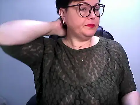 Snapshot of EllaLove2277 chatting on 02/09/26, 07:06 EllaLove2277 online show from 02/09/26, 07:06