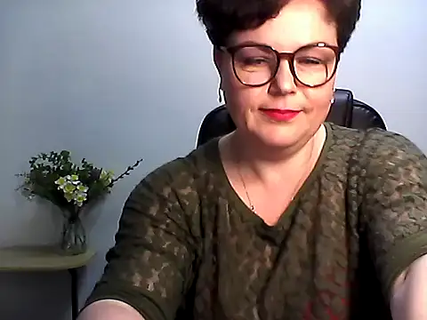 EllaLove2277 online show from 04/13/26, 11:58