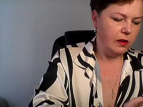 EllaLove2277 online show from 10/21/25, 08:14