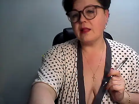 Snapshot of EllaLove2277 chatting on 02/22/26, 05:47 EllaLove2277 online show from 02/22/26, 05:47