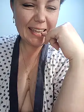 EllaLove2277 online show from 04/08/26, 06:09