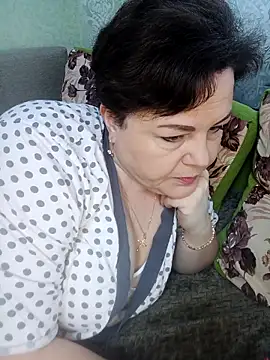 Snapshot of EllaLove2277 chatting on 02/19/26, 06:32 EllaLove2277 online show from 02/19/26, 06:32