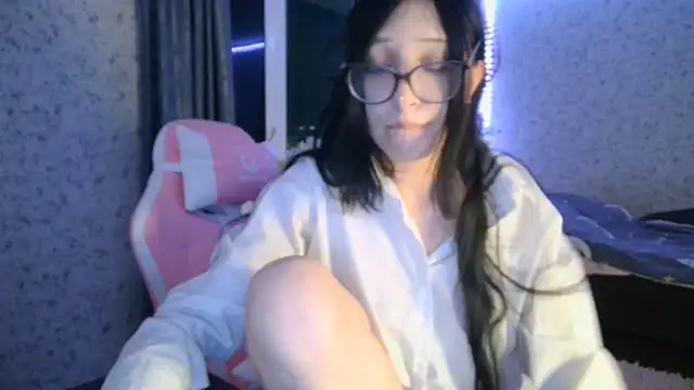 Snapshot of KeicyKlark chatting on 10/10/25, 06:09 KeicyKlark online show from 10/10/25, 06:09