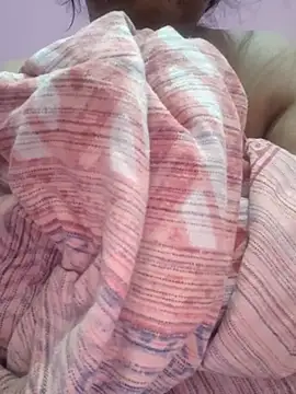 bitch-horny online show from 09/25/25, 05:19