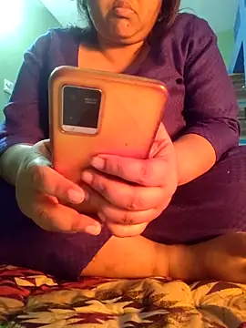 bitch-horny online show from 02/09/26, 04:38