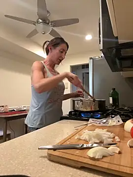 NurseStephania online show from 09/17/25, 06:54