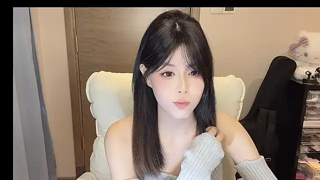 Koi-00 online show from 11/07/25, 01:32