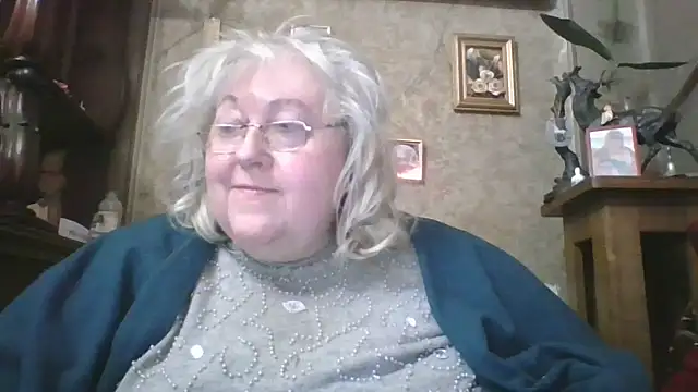 Lala-Love56 online show from 03/05/26, 08:38