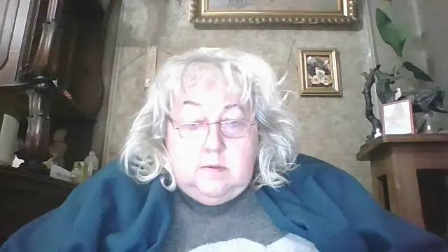 Lala-Love56 online show from 10/31/25, 06:37