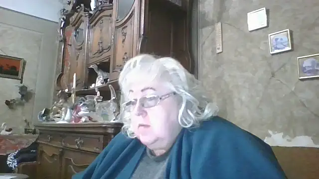 Snapshot of Lala-Love56 chatting on 10/11/25, 05:03 Lala-Love56 online show from 10/11/25, 05:03