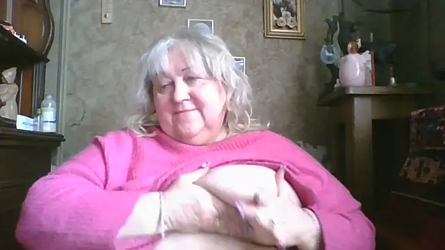 Lala-Love56 online show from 04/08/26, 09:11