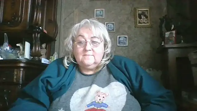 Lala-Love56 online show from 10/27/25, 02:29