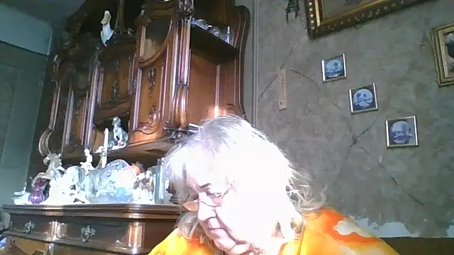 Snapshot of Lala-Love56 chatting on 06/17/26, 04:56 Lala-Love56 online show from 06/17/26, 04:56