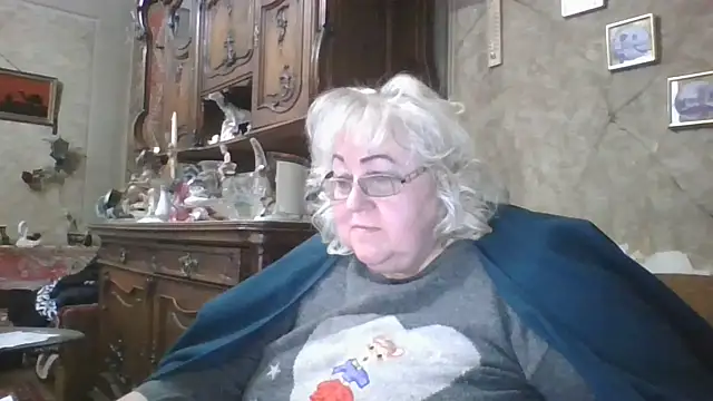 Snapshot of Lala-Love56 chatting on 10/18/25, 07:38 Lala-Love56 online show from 10/18/25, 07:38