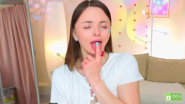 OliviaKis  online show from 03/29/26, 07:43