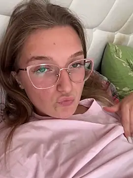 Bellatrisssaa online show from 09/21/25, 09:58