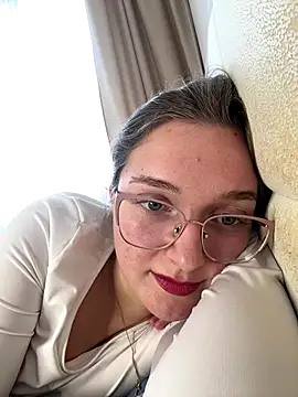 Bellatrisssaa online show from 11/06/25, 11:36